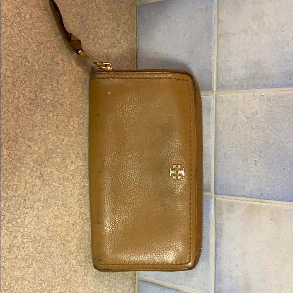 Tory Burch zip wallet